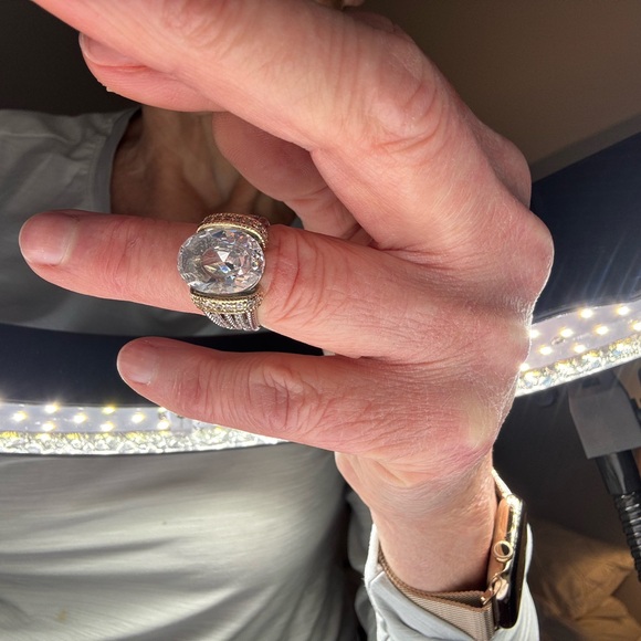 TWO TONE RING 10 CARAT SIMULATED CENTER STONE - Picture 9 of 9